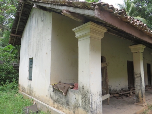 8 Bedroom Old Colonial House