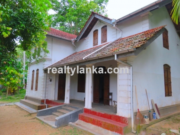 Well Maintained Colonial House In Galle