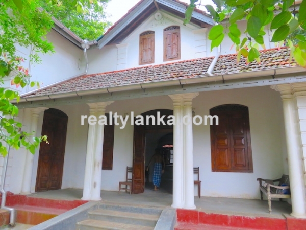 Well Maintained Colonial House In Galle
