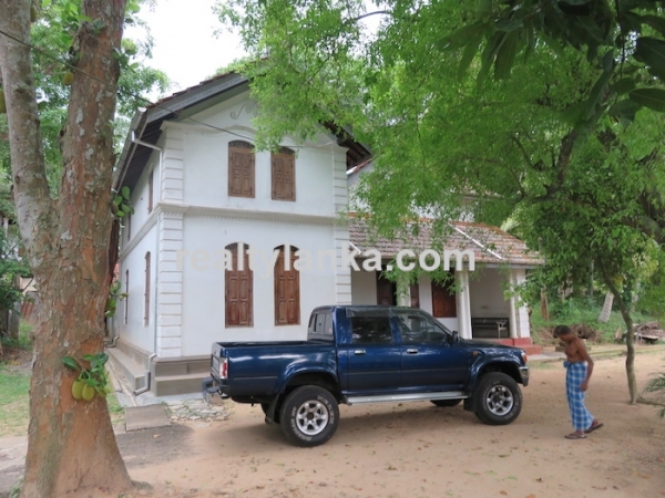 Well Maintained Colonial House In Galle