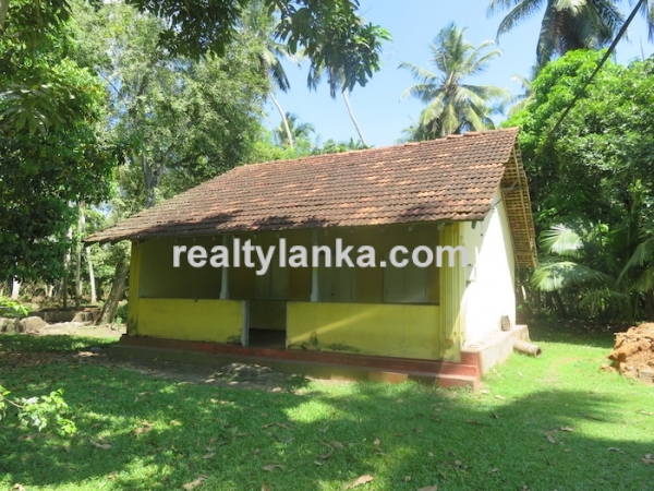 A Small Colonial House In Habaraduwa